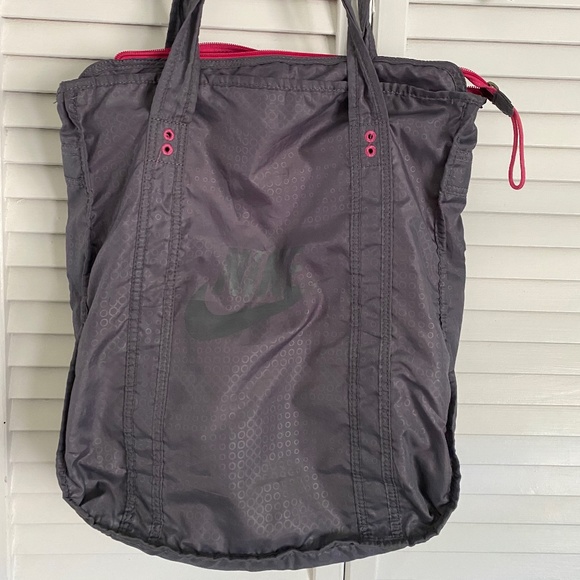 Nike zipper tote - Picture 1 of 4